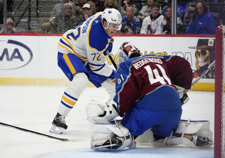 Jared Bednar Addresses Controversial No-Whistle Play, Avalanche Rally Despite Wedgewood Injury