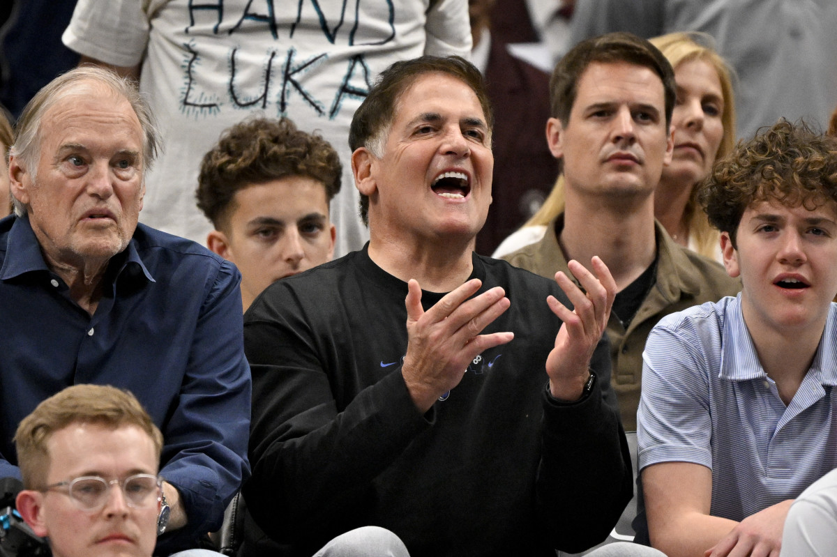 Mark Cuban Confronts Mavs Fan Over GM Criticism, Leading to Arena Ejection