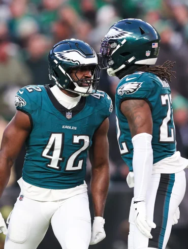 Eagles Lose Key Defenders as NFL Free Agency Kicks Off With Record-Breaking Contracts