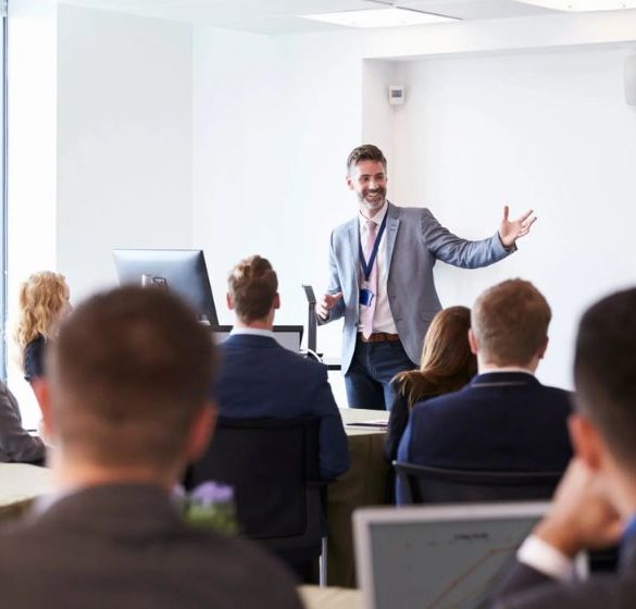 How to Organize a Virtual Press Conference