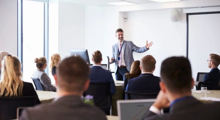 How to Organize a Virtual Press Conference